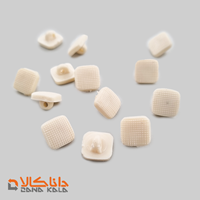 دکمه پایه دار سایز 16 کرمی(قیمت صحیح است و موجود می باشد)