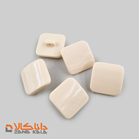 دکمه پایه دار سایز 35 کرمی(قیمت صحیح است و موجود می باشد)